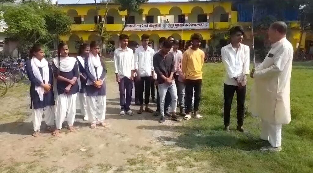 समस्तीपुर जिले में विद्यालय से अनुपस्थित रहने वाले लगभग 85 हजार बच्चों के नाम काटे गये, जानें DEO ने क्या कहा... 1 IMG 20231027 171307 306