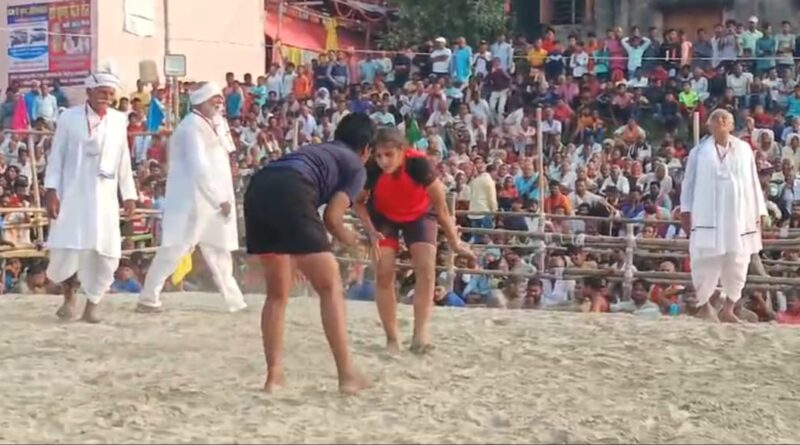 हसनपुर में हुए दंगल प्रतियोगिता में महिला पहलवानों ने भी दिखाया दमखम, धनवंतरी ने शिवानी को दी पटखनी 1 NDimgf518ef95504b4d489e72af415dd79b4318