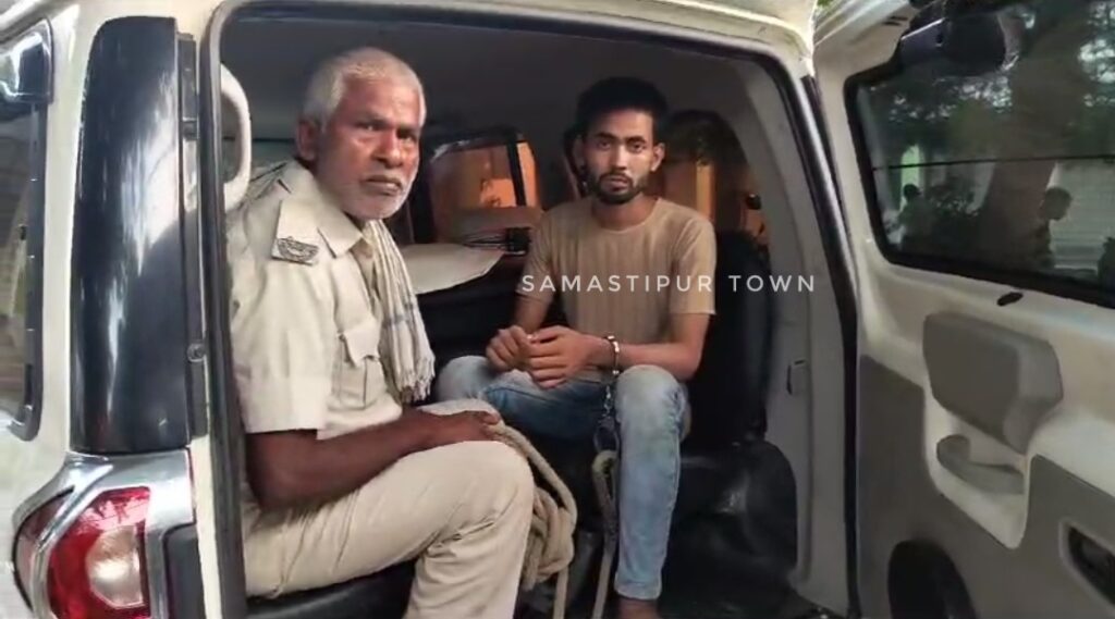 हरियाणा में गर्ल फ्रेंड के साथ रहता था समस्तीपुर का मोस्ट-वांटेड बदमाश; लूट, हत्या, डकैती जैसे गंभीर कांडो में वांछित मो. अरमान को SIT ने किया गिरफ्तार 1 Screenshot 20231020 224005 Gallery 01