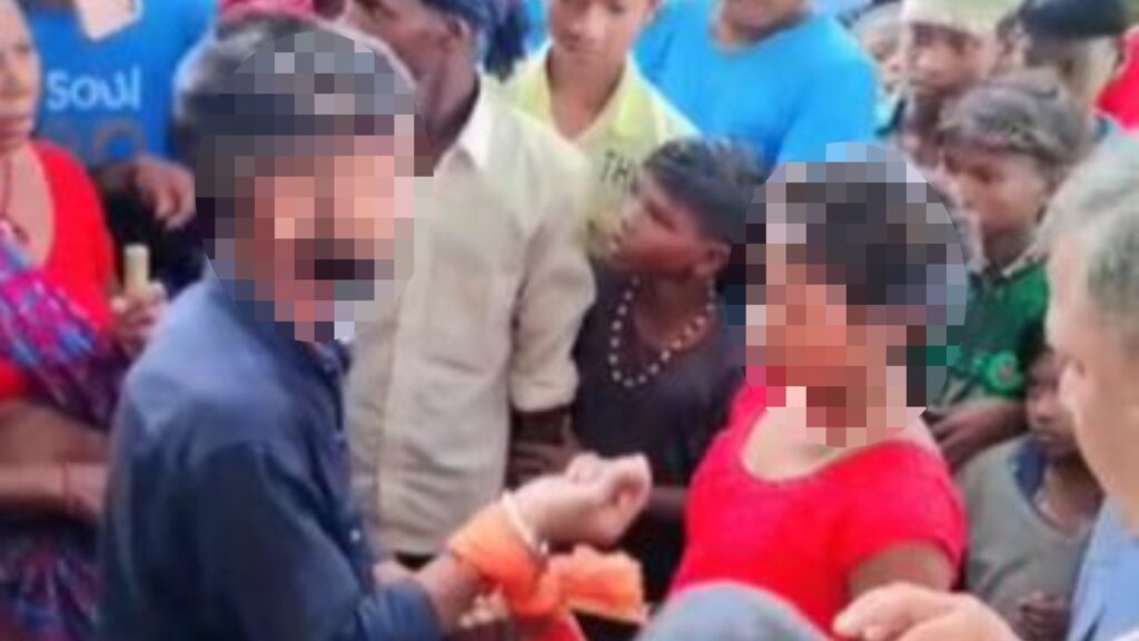 बिहार में लव मैरिज करने की मिली खौफनाक सजा, प्रेमी जोड़े को जमकर पीटा; सिर मुंडाया, गांव में नहीं लौटने का जारी किया फरमान 1 kmc 20231006 182206
