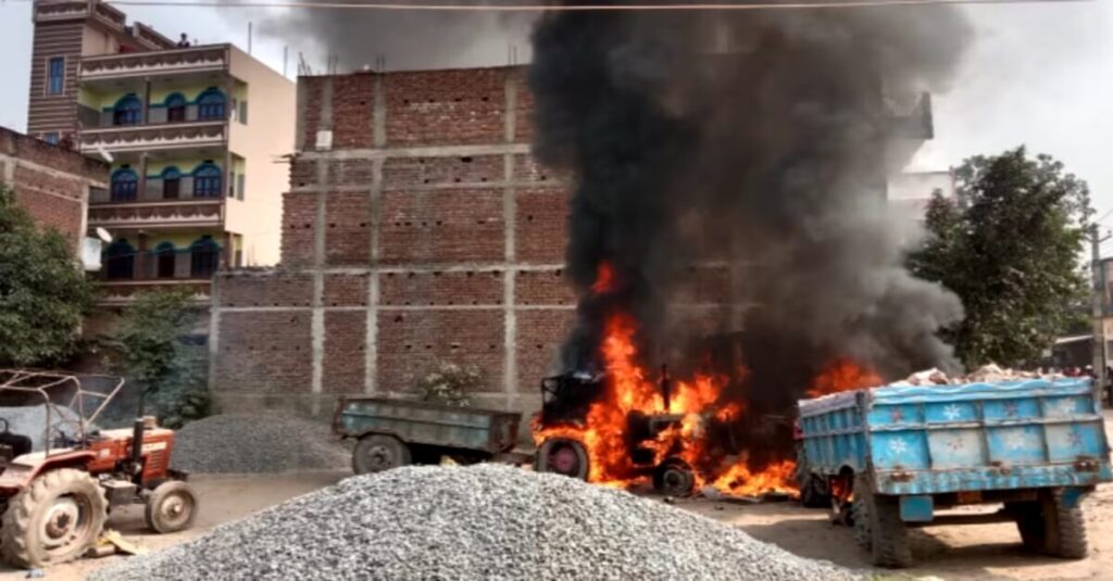दिवाली के दिन राजधानी पटना में गरजीं बंदूकें; एक की हत्या, मृतक के समर्थकों ने आरोपी का फूंका घर 1 20231112 130329