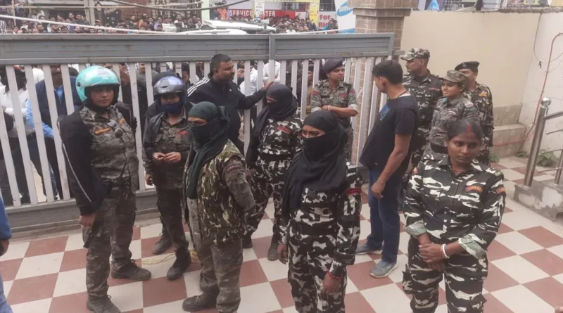 06 12 2023 ara axis bank robbery 2 23597933 12127584