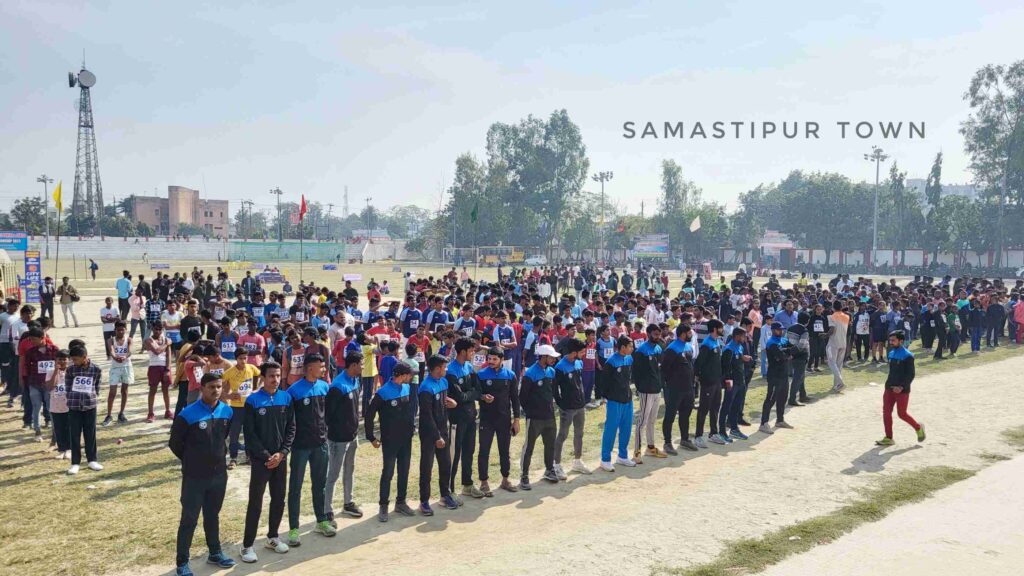 समस्तीपुर में 22वीं जिला एथलेटिक्स प्रतियोगिता शुरू, स्थानीय विधायक व खेल पदाधिकारी ने किया कार्यक्रम का शुभारंभ 1 20231220 114737 01