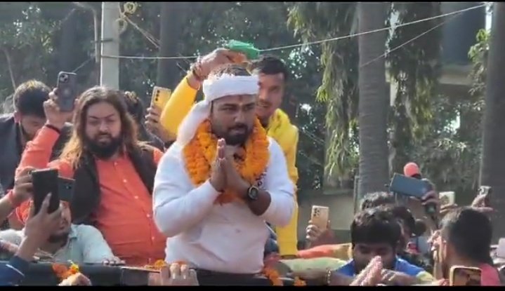 मनीष कश्यप 9 महीने बाद बेउर जेल से निकले बाहर, समर्थकों का जुटा भारी हुजूम 1 20231223 133853