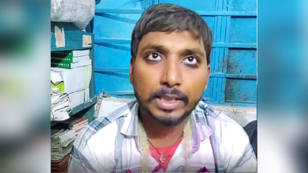 प्रेमी के घर पहुंची समस्तीपुर की रहने वाली प्रेमिका, लोगों ने बीच सड़क पर करा दी शादी; मौके पर पहुंची पुलिस 1 Picsart 23 12 16 08 28 25 317