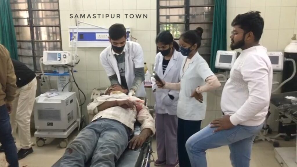 समस्तीपुर: जमीनी विवाद में हुई हिंसक झड़प, गर्भवति महिला सहित दर्जनों लोग जख्मी, गंभीर हालत में कई रेफर 1 Screenshot 20231217 211128 Gallery 01