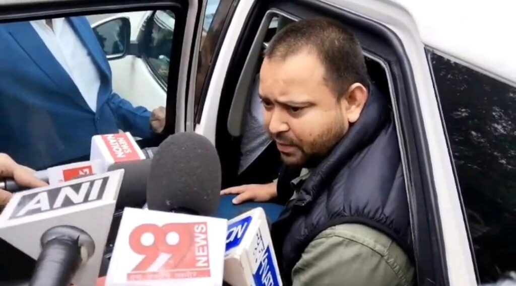 बंटबे न करेगा; सीट शेयरिंग में देरी के सवाल से भड़के तेजस्वी, मोहन यादव के आने पर बोले- क्या दिक्कत है 1 1000148087 01
