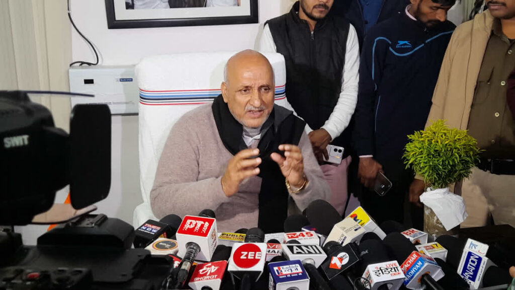 शिक्षा मंत्री चंद्रशेखर बोले- 'मैं तो भगवान राम का भक्त हूं', फतेह बहादुर के बयान का किया समर्थन 1 1200 675 20470194 309 20470194 1704819044453