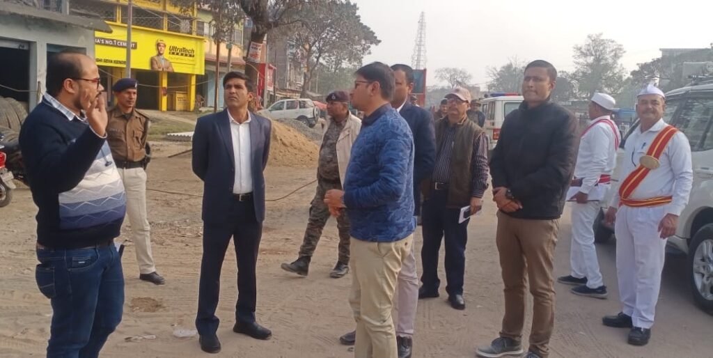 DM ने ताजपुर, मुसरीघरारी एवं दलसिंहसराय चौक पर बनने वाले अंडर पास स्थल का किया निरीक्षण 1 IMG 20240131 WA0054 01