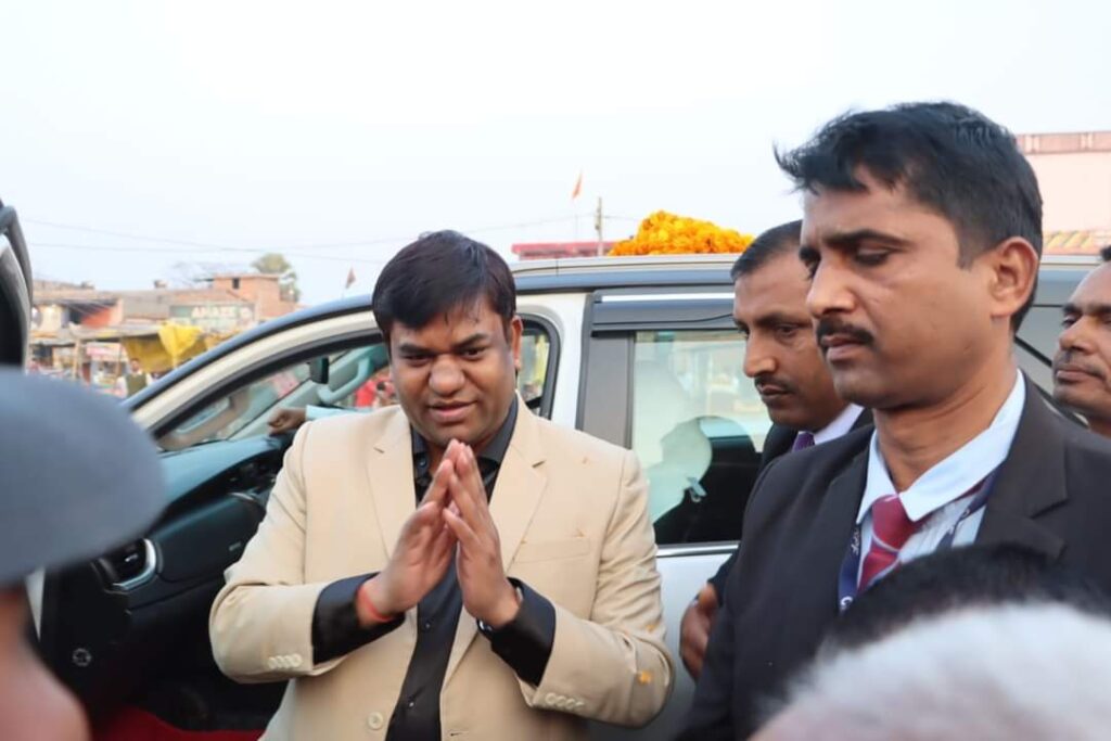 राजनीति की परिभाषा बदल गयी है, धर्म के नाम पर लोगों को उलझाया जा रहा : मुकेश सहनी 1 20240220 231244