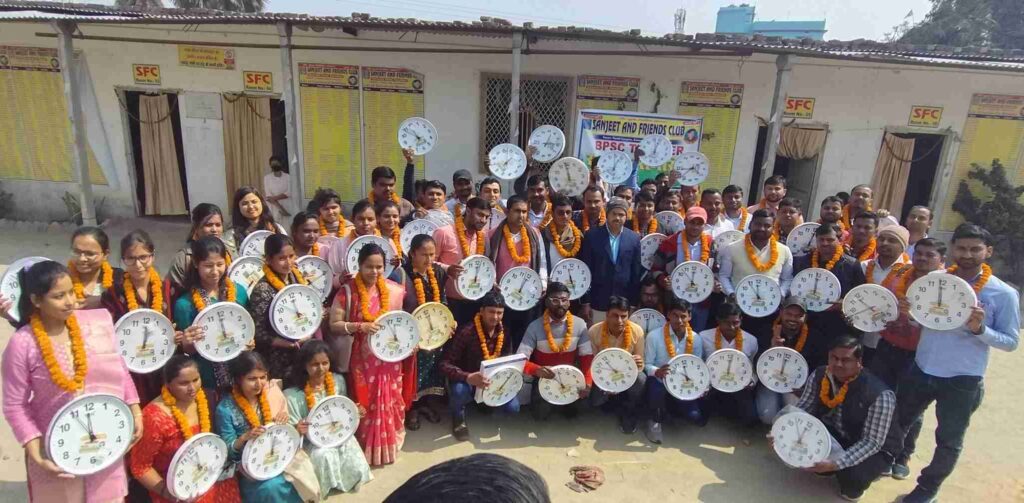 SFC क्लब से पढ़कर BPSC शिक्षक बने छात्र-छात्राओं को किया गया सम्मानित 1 IMG 20240219 WA0051 01