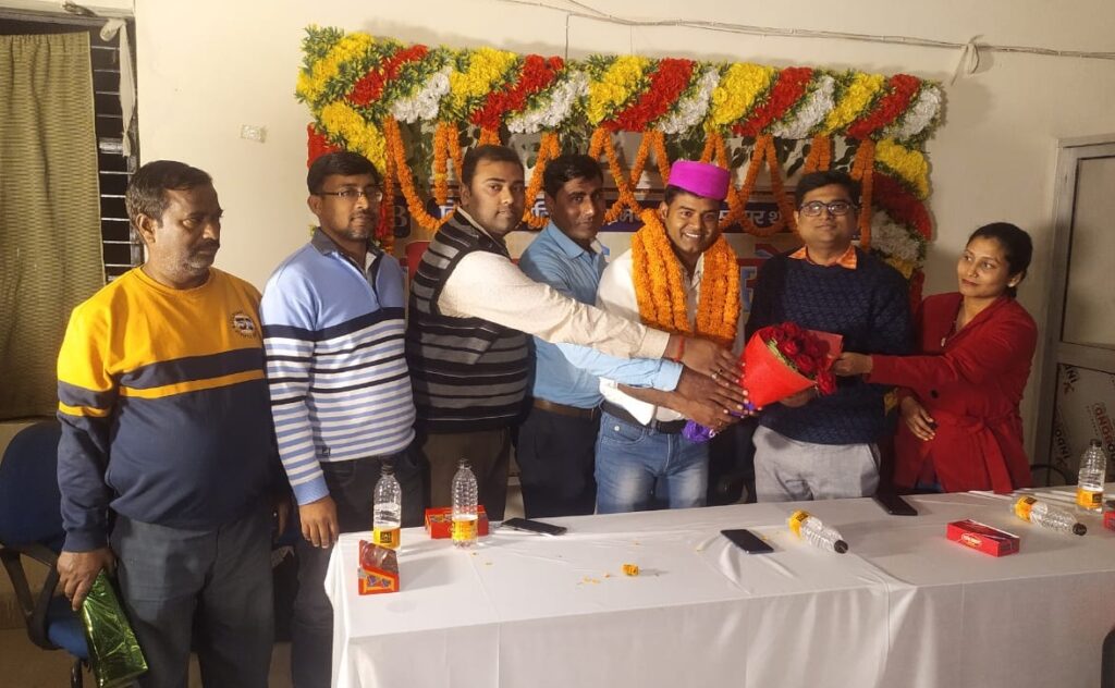 विद्युत आपूर्ति प्रशाखा समस्तीपुर (शहरी) के कनीय विद्युत अभियंता का तबादला होने पर विदाई सह सम्मान समारोह का आयोजन 1 IMG 20240219 WA0107 01