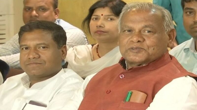 खानदानी एससी-एसटी मंत्री बना दिया है; संतोष सुमन को पथ या भवन निर्माण ना मिलने से भड़के जीतनराम मांझी 1 Santosh Suman Manjhis son 1024x576 1