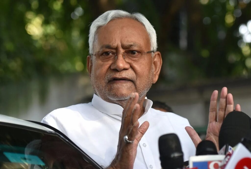 आज नीतीश कुमार जा रहे दिल्ली, RJD-कांग्रेस की भी बड़ी मीटिंग, सीट शेयरिंग को लेकर बिहार में गहमागहमी 1 f84beadd8a739bd4dd2a31b36aad4be9 01