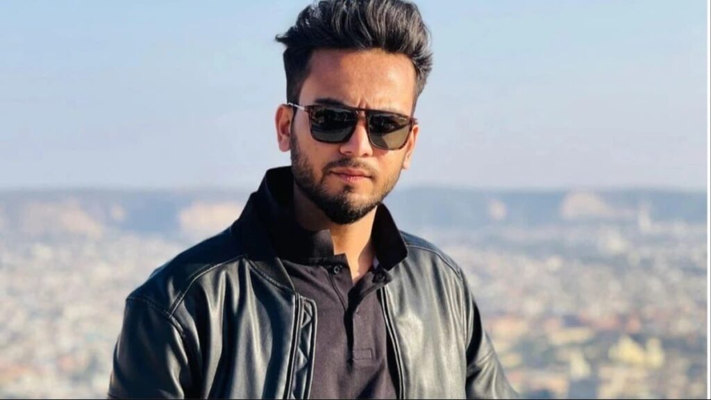 यूट्यूबर Elvish Yadav को नोएडा पुलिस ने किया गिरफ्तार, सांपों के जहर की तस्करी से जुड़ा है मामला 1 65f1a1024ed74 elvish yadav 135003253 16x9 1
