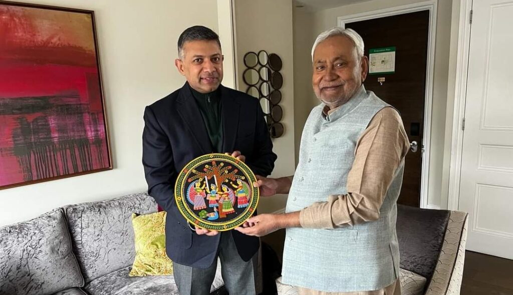 स्कॉटलैंड की तर्ज पर बिहार में होगा जल प्रबंधन; ब्रिटेन में भारत के उच्चायुक्त से मिले नीतीश, कही ये बात 1 FB IMG 1710145673890 01