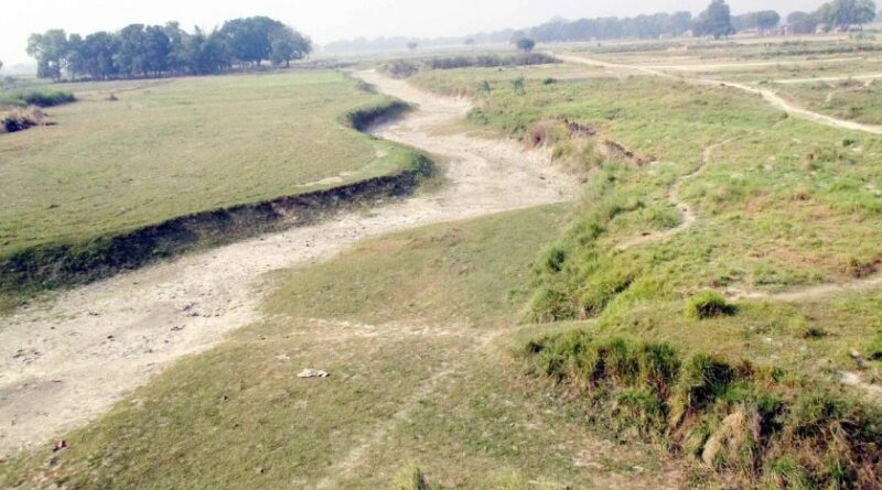 समस्तीपुर समेत बिहार भर की 24 नदियां सूखी गयीं, इन नदियों के 670 किलोमीटर एरिया में भरा है गाद 1 morva river varuna and flying dust 1461701897 01