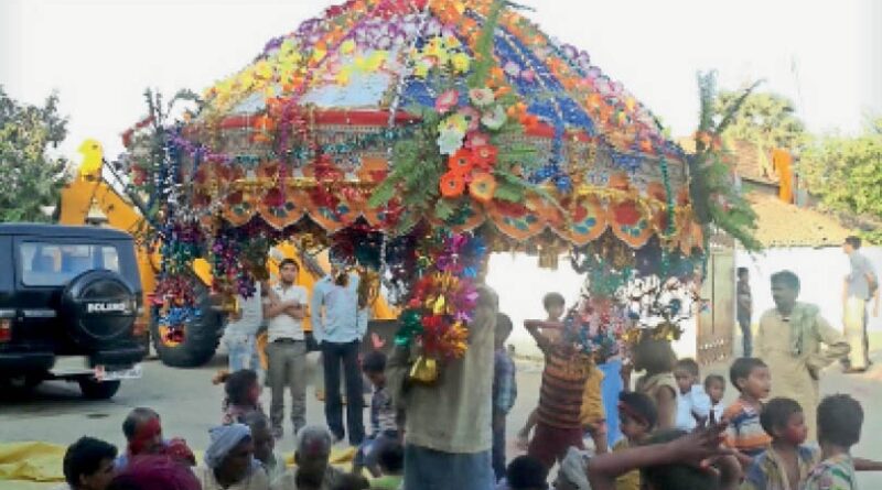 'छतरी होली' का लेना है आनंद तो पहुंच जाइए यहां, समस्तीपुर के इस जगह 200 सालों से मनाया जा रहा है यह जश्न... 1 orig 17samstipur 01 16475593321 01