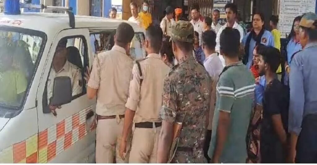 बिहार: जवान की पिस्टल छिनकर कस्टडी से भाग रहे कुख्यात को पुलिस ने मारी गोली, 51 लाख रुपए के आभूषण लूट में था शामिल 1 20240419 105700