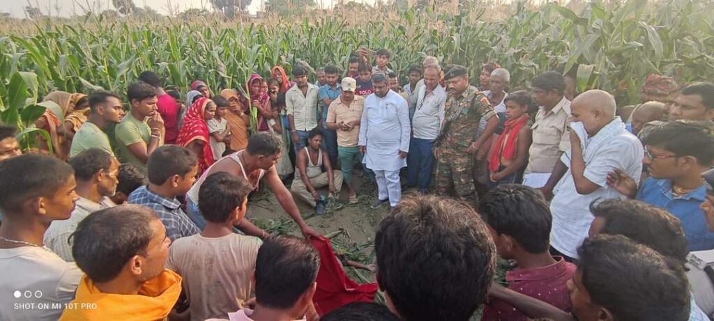 समस्तीपुर में दो दिनों से लापता 6 वर्षीय बच्चे का शव मकई के खेत में मिला, निर्मम तरीके से की गई ह'त्या 1 FB IMG 1714235426081