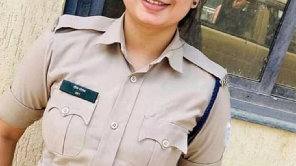 बिहार में फं'दे से झुलती मिली एक और महिला सिपाही की ला'श, दारोगा पर ह'त्या का केस दर्ज 1 Picsart 24 04 09 17 09 14 274 01
