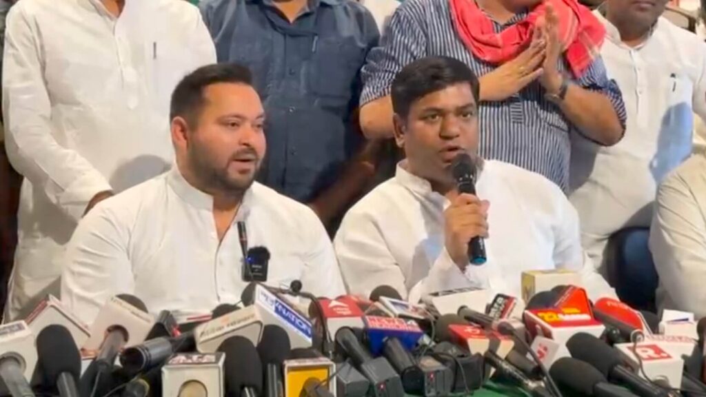‘सरकार बनाओ अधिकार पाओ’ कार्यक्रम में मुकेश सहनी का ऐलान, 60 सीटों पर चुनाव लड़ेगी वीआईपी 1 Screenshot 20240405 162642