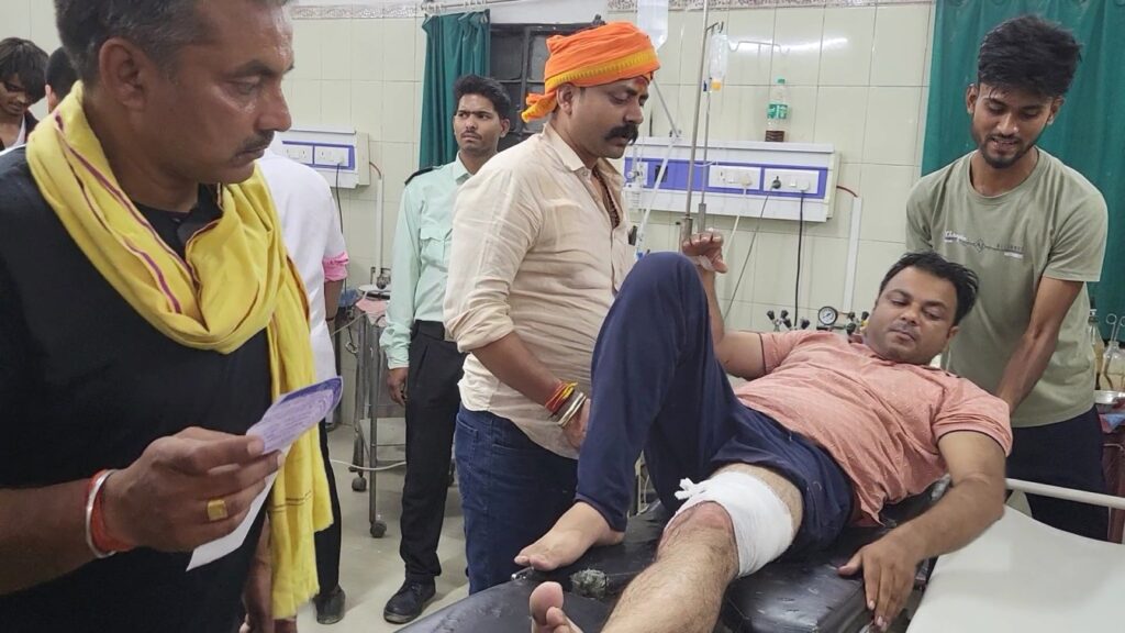 समस्तीपुर में कल जमीनी विवाद को लेकर डॉक्टर पर चली थी गोली! मामले में तीन अज्ञात व चार नामजद पर FIR दर्ज 1 VideoCapture 20240423 223256 01