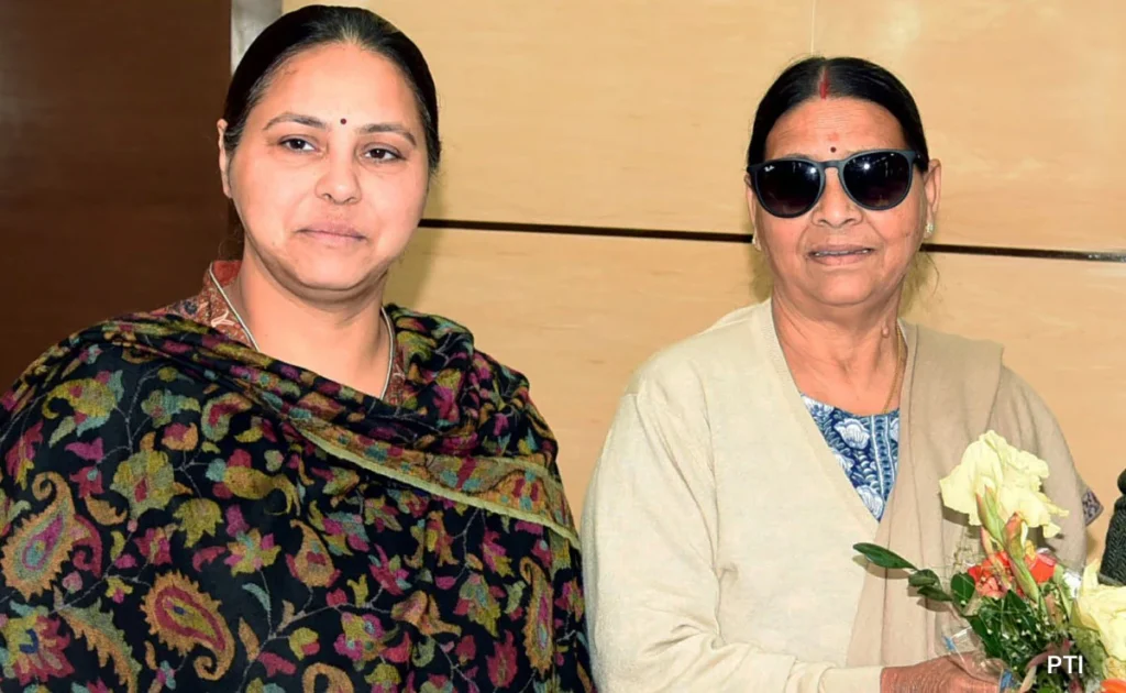 उन्हें बार-बार गलती करते रहना चाहिए, ताकि बिहार के लोगों... नीतीश के गलती वाले बयान पर बोलीं मीसा भारती 1 j7712qtc rabri devi daughter misa bharti ani 625x300 09 January 24