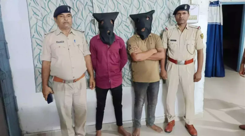 बिहार: दरभंगा में फर्जी जन्म-मृत्यु प्रमाण पत्र बनाने के दो आरोपी गिरफ्तार, निगम की मुहर सहित कई सामान बरामद 1 fake birth and death certificate