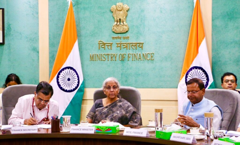 Budget 2024: वित्त मंत्री निर्मला सीतारमण आज पेश करेंगी आम बजट, सरकार से लोगों को बड़ी उम्मीदें 1 20240629 115239