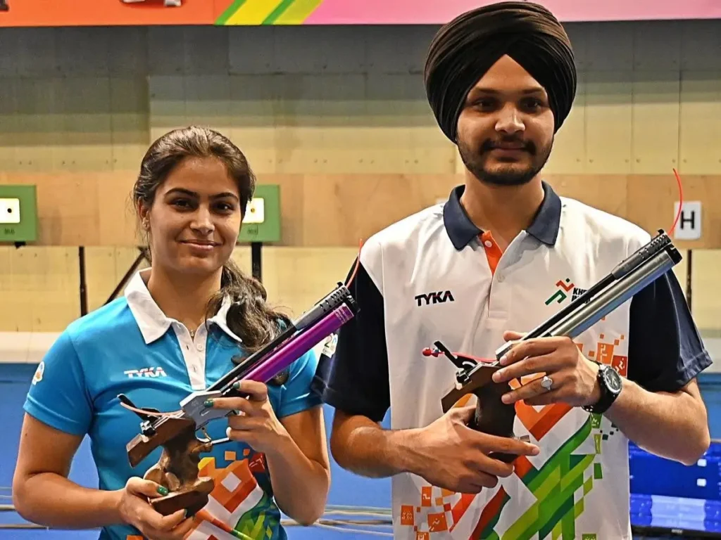 मनु भाकर ने रच दिया इतिहास, एक ही ओलंपिक में दो मेडल जीतने वाली पहली भारतीय, सरबजोत सिंह संग किया धमाका 1 20240730 142133