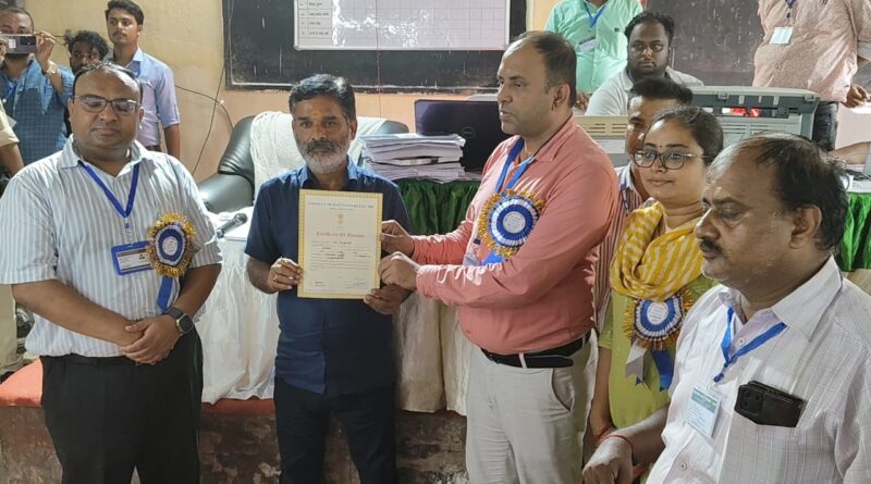 कौन हैं बाहुबली शंकर सिंह? रुपौली उपचुनाव में नीतीश और तेजस्वी के उम्मीदवारों को निर्दलीय हराया 1 IMG 20240713 WA0075