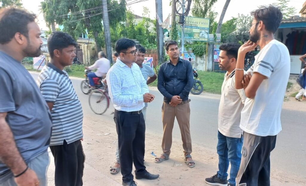 बिजली की समस्या के निष्पादन को लेकर धर्मपुर न्यू कॉलोनी और विवेक विहार मुहल्ला में लगेगा अतिरिक्त ट्रांसफार्मर 1 IMG 20240720 WA0088
