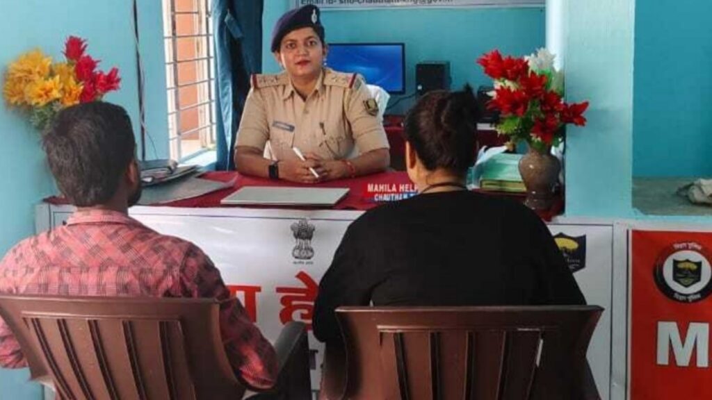 समस्तीपुर जिले के सभी थानों में खुले महिला हेल्प डेस्क, पीड़िता निर्भिक होकर सुना सकेंगे पीड़ा, SP ने जारी किया पदाधिकारी का नाम व मोबाइल नंबर 1 Picsart 24 07 15 23 44 43 714 1