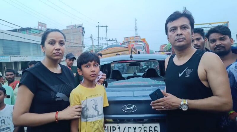 समस्तीपुर में मुहर्रम जुलूस के दौरान कार सवार परिवार पर तलवार व झंडे से हमला; दो नाबालिग समेत पांच गिरफ्तार 1 VideoCapture 20240715 142154