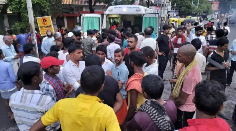 सावन की चौथी सोमवारी पर बिहार में बड़ा हादसा, सिद्धेश्वर धाम में मची भगदड़, कम से कम 7 की मौत, कई घायल 1 1500x900 1332254 untitled design 2024 08 12t071118762