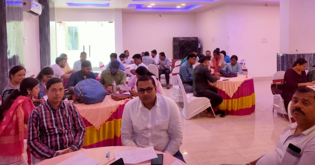 समस्तीपुर: सरकारी विद्यालयों में छात्रों की उपस्थिति दर बढ़ाने को लेकर दो दिवसीय प्रशिक्षण का आयोजन 1 IMG 20240814 WA0145