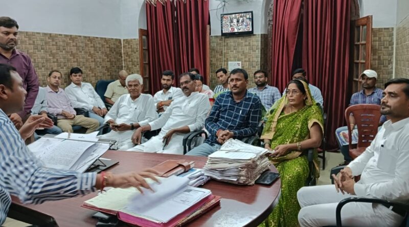 समस्तीपुर सदर SDO कार्यालय में अनुश्रवण समिति की बैठक, खाद्य सुरक्षा से सम्बंधित समस्याओं पर हुई चर्चा 1 IMG 20240823 WA0122