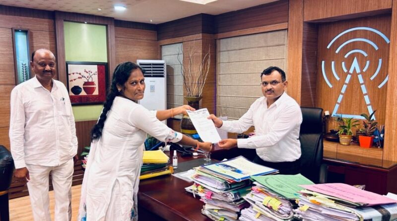 समस्तीपुर की मेयर ने बिहार स्टेट पावर (होल्डिंग) कंपनी लिमिटेड के प्रबंध निदेशक से मिलकर सहायक अभियंता की पदस्थापना का किया आग्रह 1 IMG 20240829 WA0075