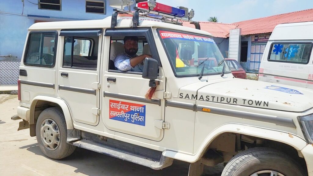 थाने की गाड़ी से आवेदक द्वारा आरोपी को मेडिकल जांच के लिये ले जाने के मामले में ASP ने मांगी जांच रिपोर्ट 1 VideoCapture 20240823 195003