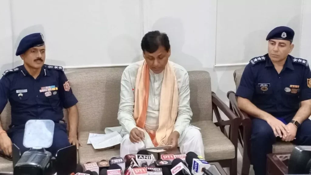 बिहार में बाढ़ के बीच नित्यानंद ने लोगों को दिया आश्वसन, बोले- नेपाल से आने वाले पानी पर बनी है नजर 1 29 09 2024 nityanand rai1 23806512