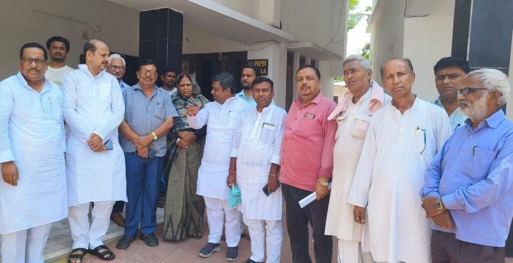 समस्तीपुर में बदहाल कानून व्यवस्था के मुद्दे डीएम से मिला महागठबंधन का शिष्टमंडल, सौंपा ज्ञापन 1 IMG 20240923 WA0162