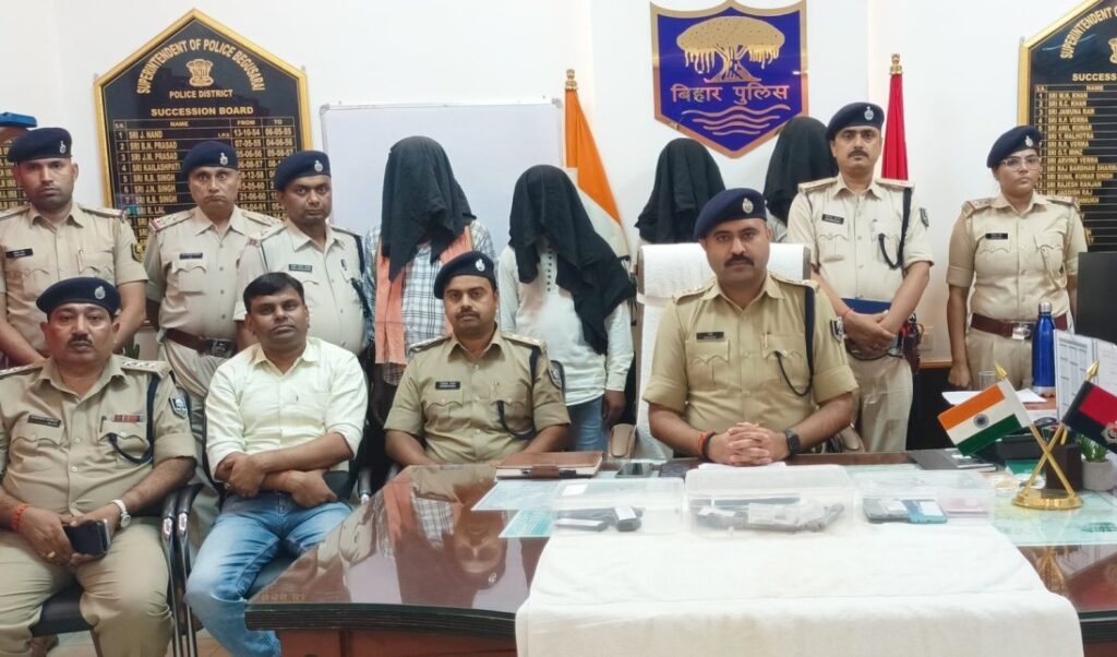 समस्तीपुर के मास्टरमाइंड सुभाष झा समेत 9 लुटेरों ने बेगूसराय में ज्वेलरी शॉप लूटकांड को दिया था अंजाम, अब तक 6 धराए 1 20241023 212218