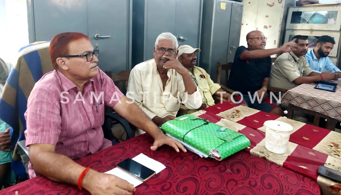 समस्तीपुर में महिला शिक्षिका को थप्पड़ मारने के मामले में स्कूल के एचएम व शिक्षक निलंबित, जांच के नाम पर फाइल दबा हर बार कौन बचा रहा था? 8 IMG 20241016 WA0076