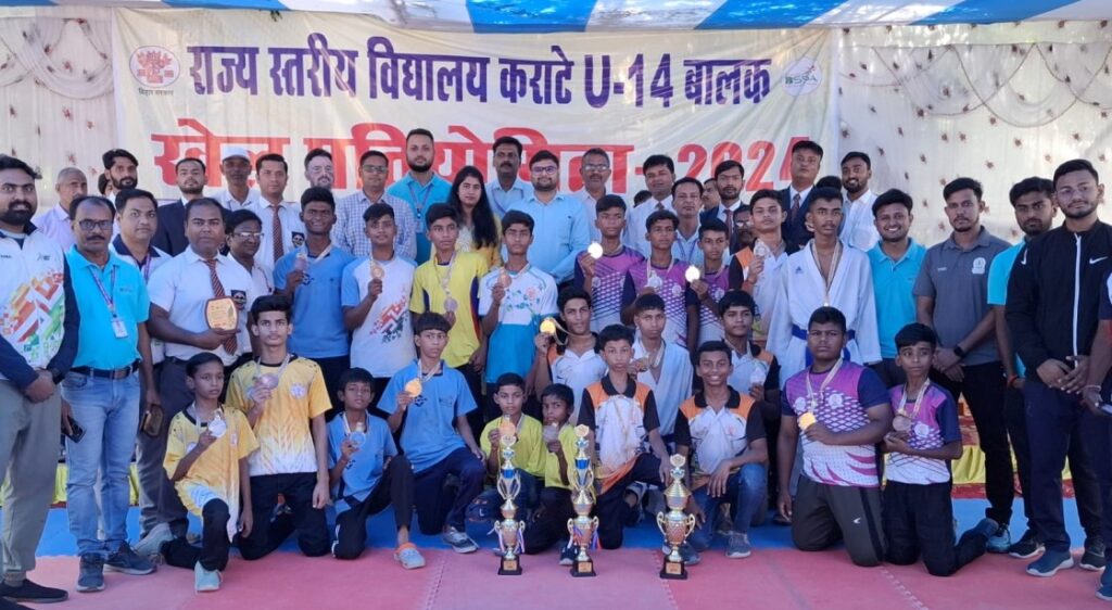 समस्तीपुर में चल रहा राज्य स्तरीय विद्यालय कराटे अंडर-14 प्रतियोगिता पारितोषिक वितरण समारोह के साथ संपन्न 1 IMG 20241024 WA0073