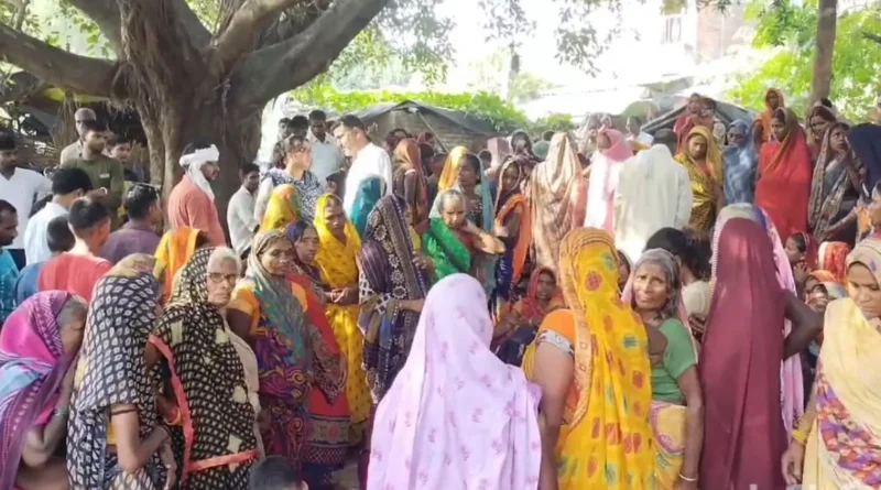 बिहार: दिवाली के दिन आग में जिंदा जल गए मां-बेटे, गैस सिलेंडर लीक होने से हुआ हादसा 1 22800179 kaimur 4