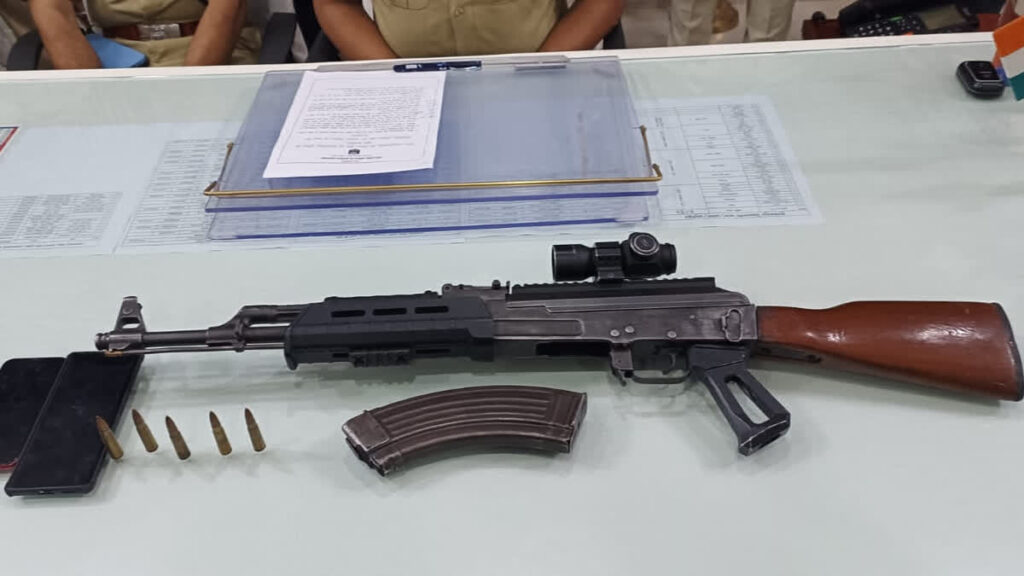 बिहार में एके-47 की खरीद-बिक्री से जुड़े मामले को लेकर मुखिया और अधिवक्ता समेत 6 जगहों पर NIA की छापेमारी 1 1200 675 23142222 755 23142222 1734516575249