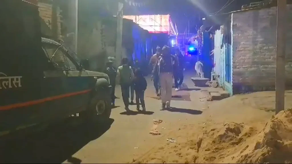 दरभंगा में राम बारात पर पत्थरबाजी, दो गुट आपस में भिड़े, कई थानों की पुलिस तैनात 1 Videoshot 20241207 071446