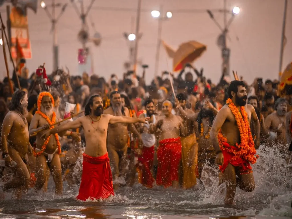 3580016 mahakumbh 20252