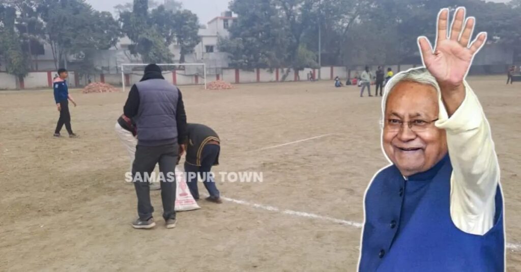 बिहार सरकार के मुखिया के आगमन को लेकर प्रशासन की तैयारियां जोरों पर, पटेल मैदान में हो रहा हैलिपैड निर्माण 1 IMG 20250106 WA0106